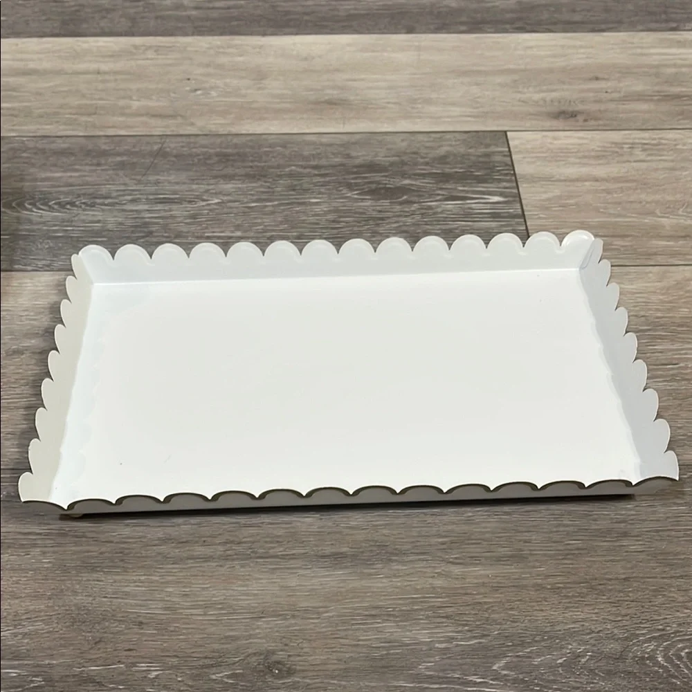White Laundry Service Set